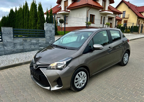 Toyota Yaris cena 37900 przebieg: 32700, rok produkcji 2016 z Chodzież małe 154